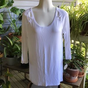 So 3/4 sleeve lace up raglan